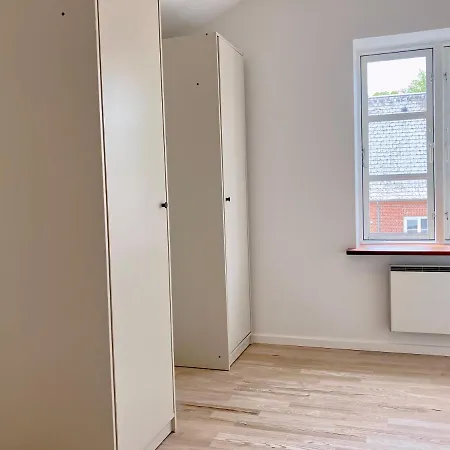 2 Bedroom Located At Apartment Give