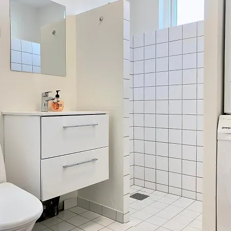2 Bedroom Located At Apartment Give